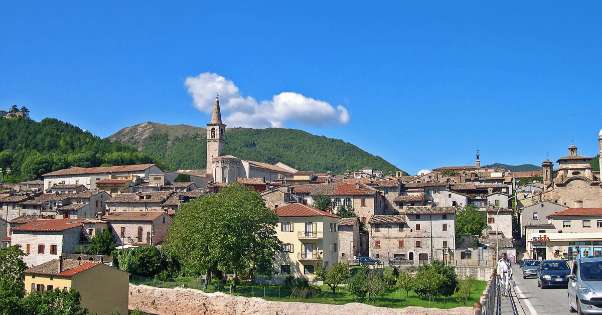 Cosa Fare con il Caldo a Cagli: Idee Fresche per l'Estate 2026