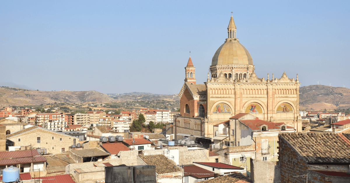 Favara d'Estate 2026: Guida Completa alle Attività e Piscine