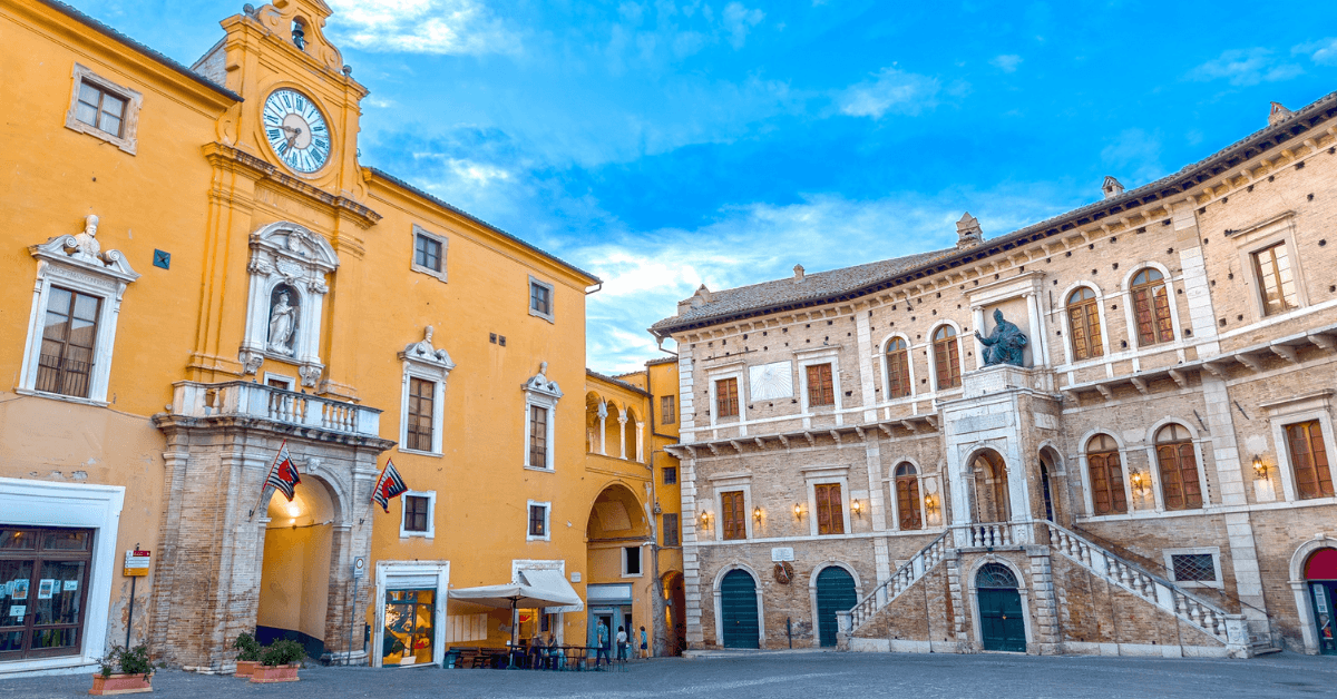 Cosa fare con il caldo a Fermo: rinfrescati con stile | inpiscina.it