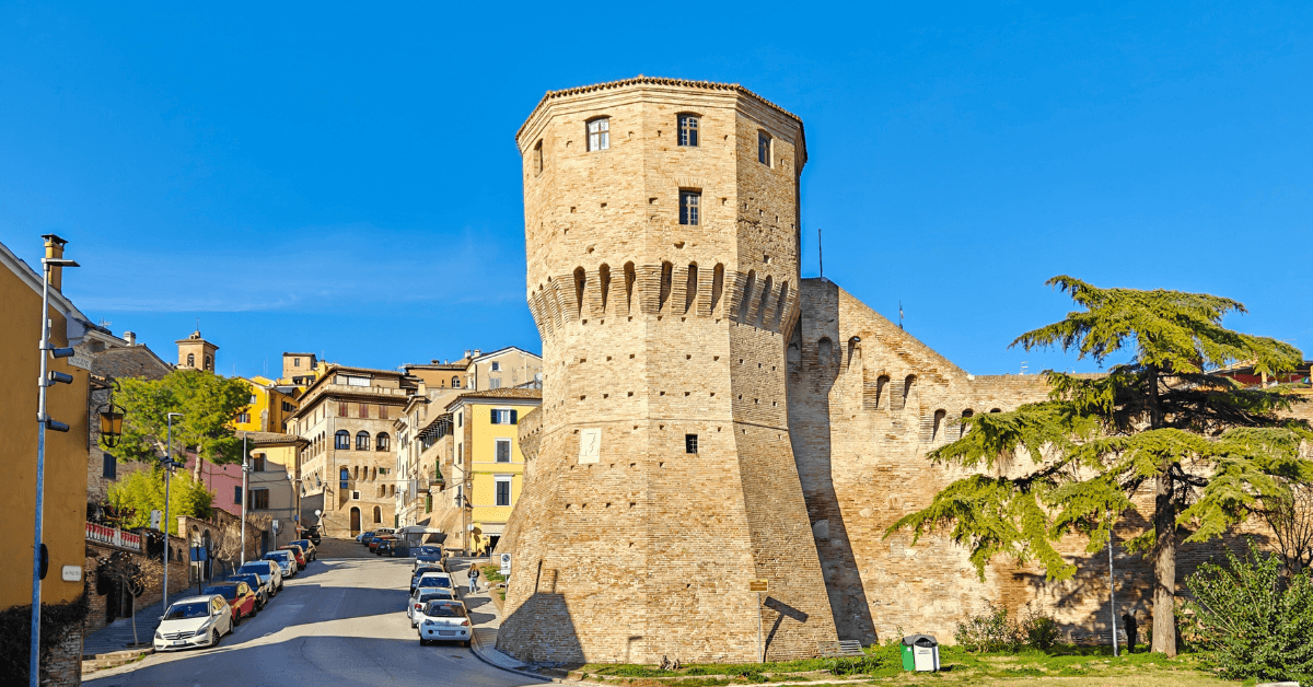 Cosa fare d'estate a Jesi 2026: Guida Completa per la Tua Estate