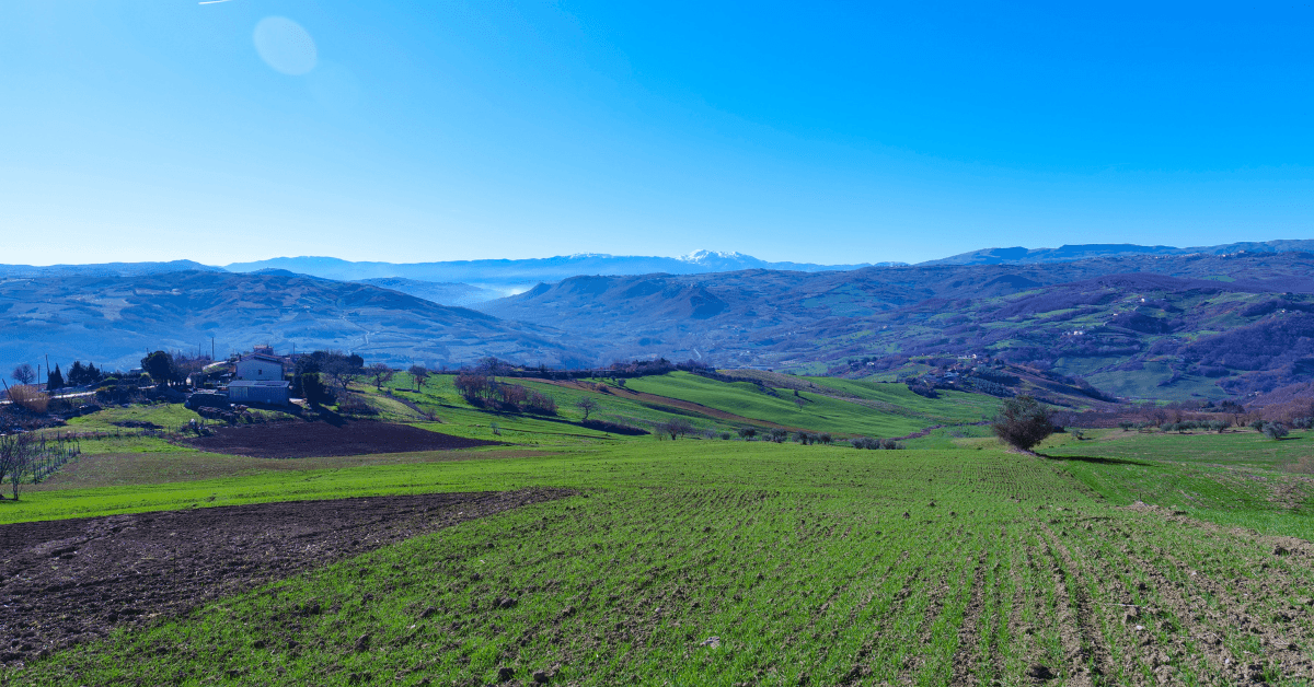 Cosa fare con il caldo a Tavenna: idee fresche per l'estate