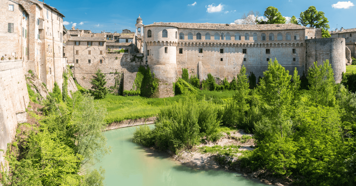 Cosa fare d'estate a Urbania 2026: attività e relax in piscina